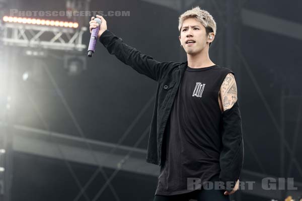 ONE OK ROCK - 2016-06-11 - PARIS - Hippodrome de Longchamp - Stage 2 - 